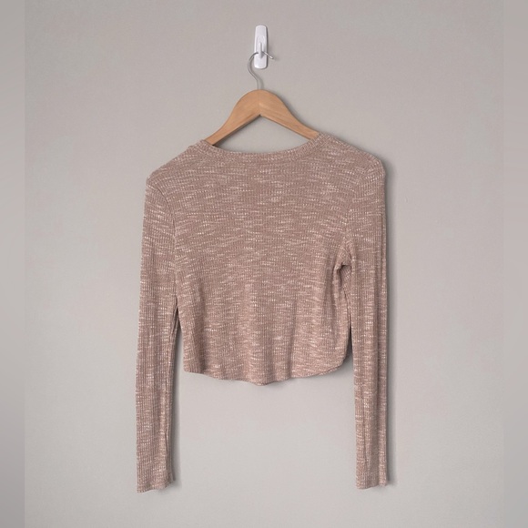 Forever21 Long Sleeve - Picture 3 of 4